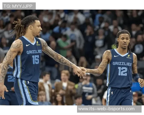 贾莫兰特在NBA赛场上的崛起与挑战：年轻球员的奋斗之路